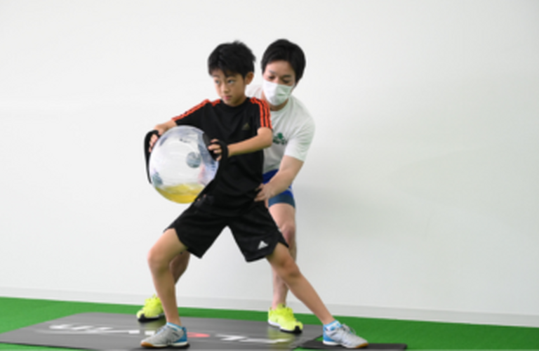 小牧市でプロのサッカー選手が取り入れているトレーニングを体験できるのはJPCスポーツ教室小牧中央店！